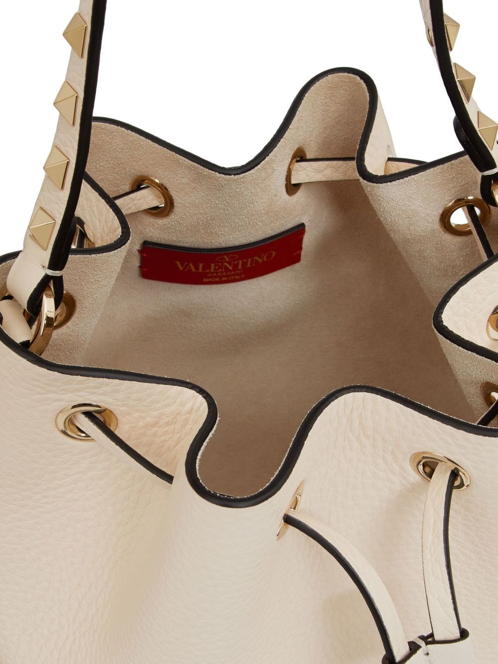 Valentino Garavani Rockstud Bucket Bag aus genarbtem Kalbsleder