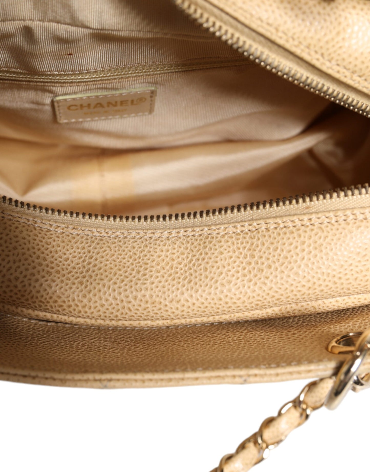 Sac à main en cuir beige Chanel Caviar De Coco avec chaîne