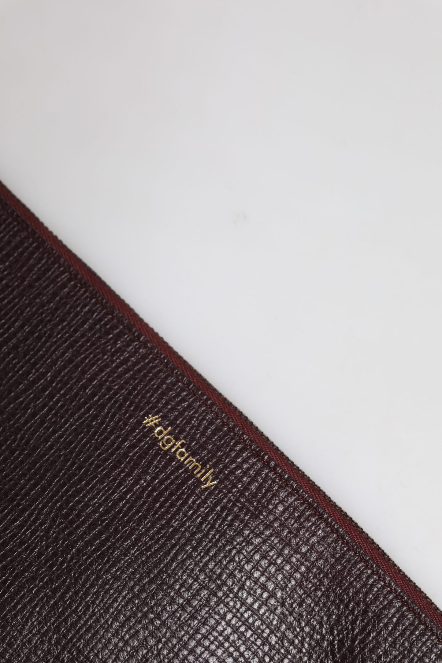Dolce & Gabbana – Braune Leder-Clutch-Tasche #DGFAMILY mit Verzierung für Herren