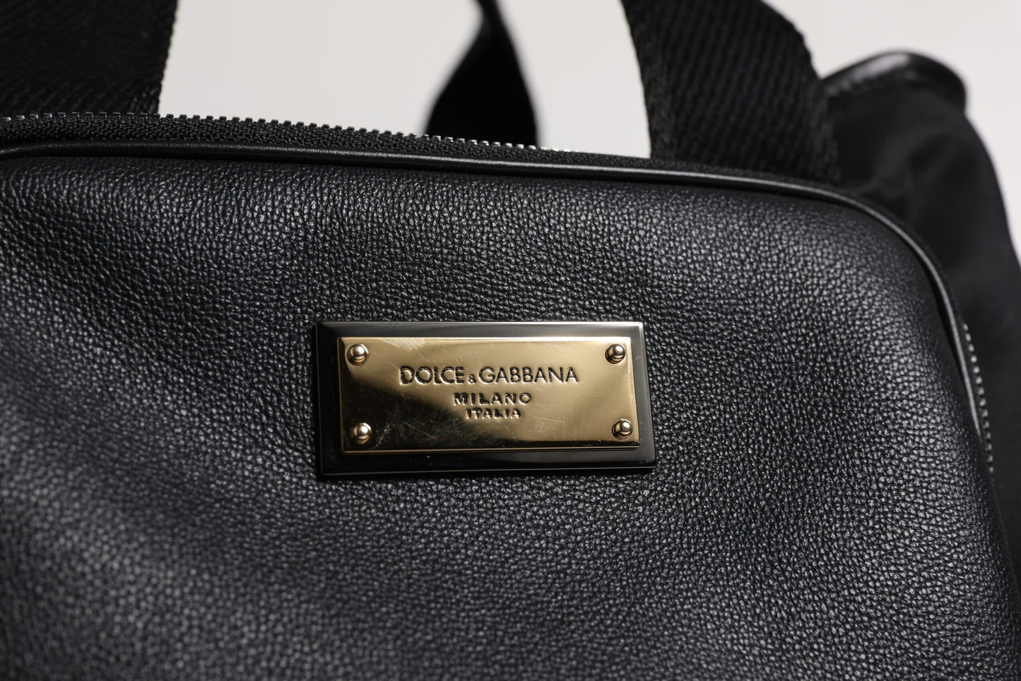 Dolce & Gabbana – Schwarze Tragetasche mit Logo-Schild und Schultergurt für Haustiere
