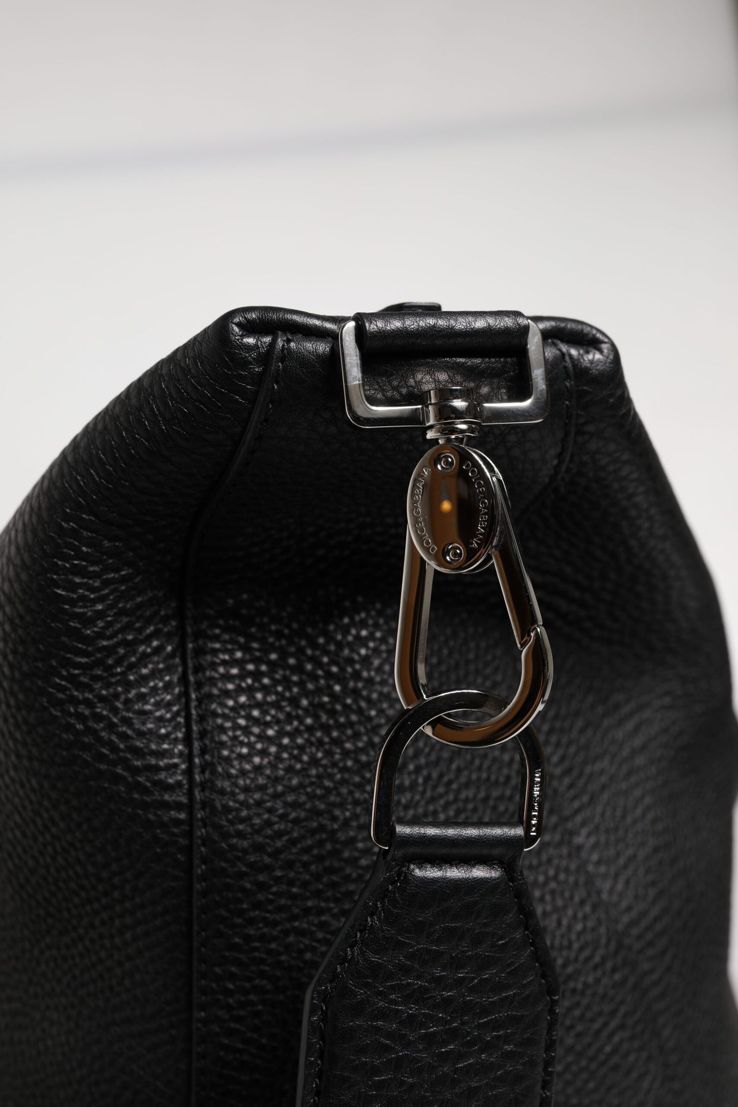 Dolce & Gabbana – Reisetasche aus schwarzem Kalbsleder mit Schulterriemen