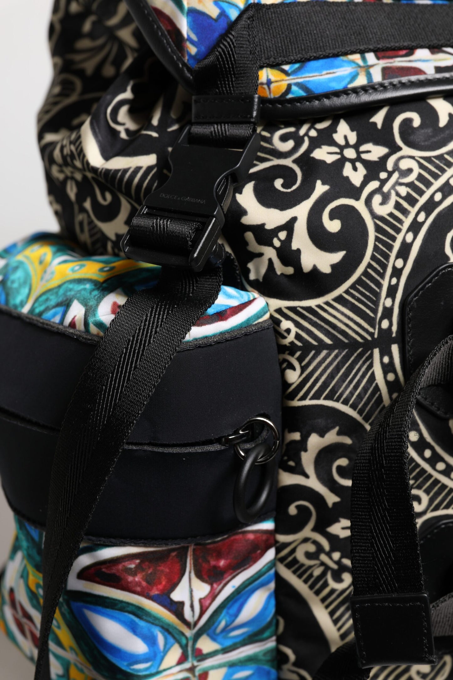 Sac à dos en nylon imprimé majolique multicolore Dolce & Gabbana