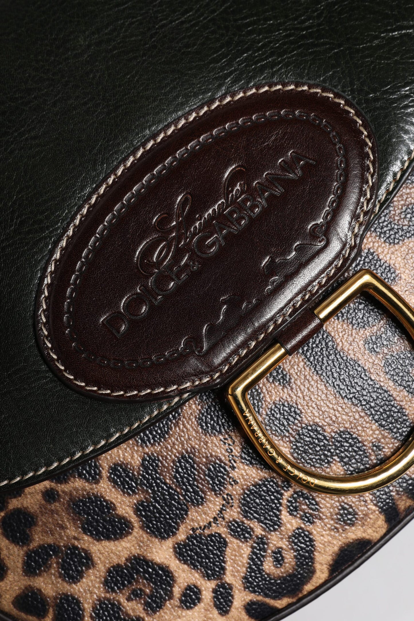 Dolce & Gabbana Schultertasche aus Leder mit Leopardenmuster in Schwarz und Braun