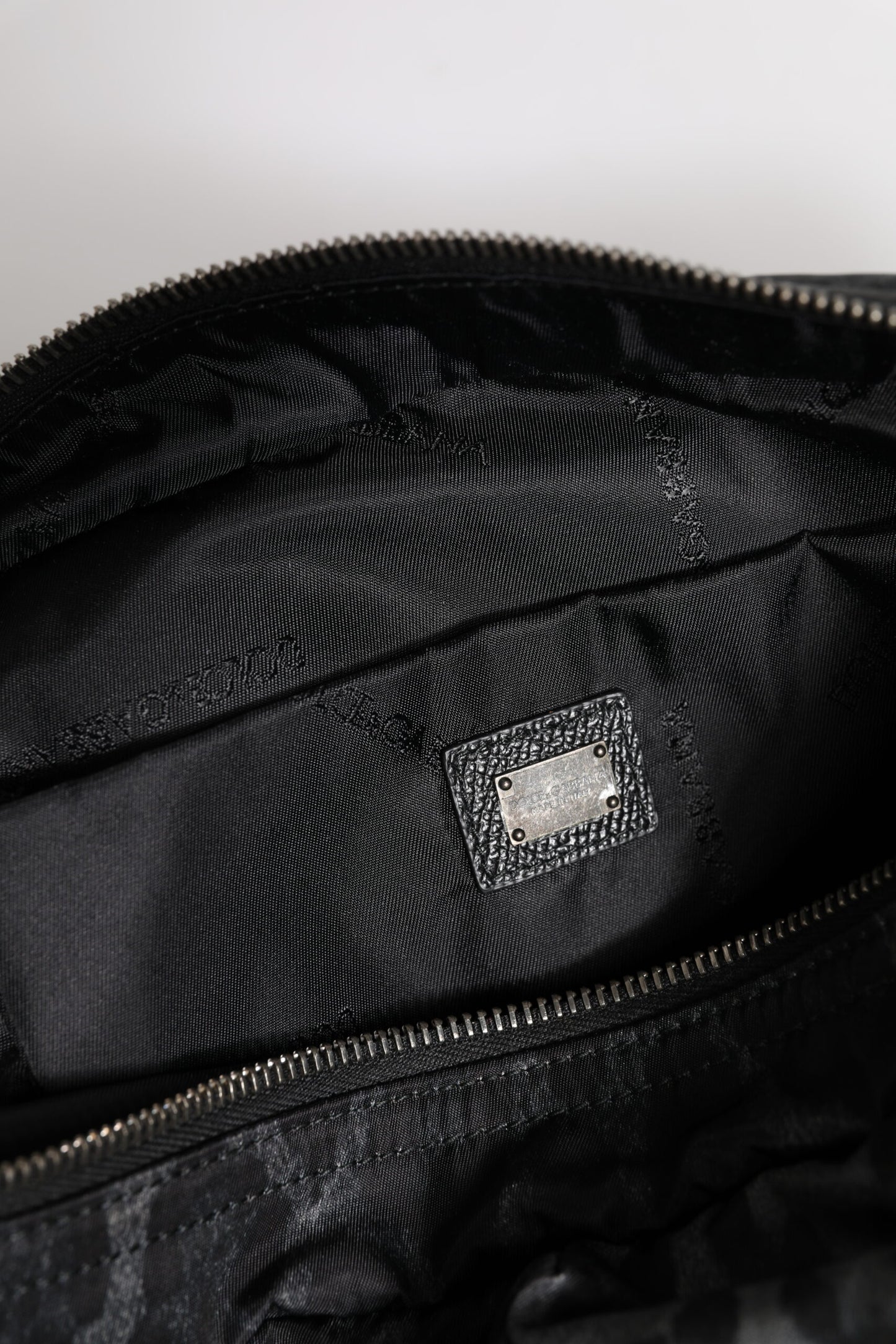 Dolce & Gabbana – Gürteltasche mit DG-Logo und Leopardenmuster in Schwarz und Grau