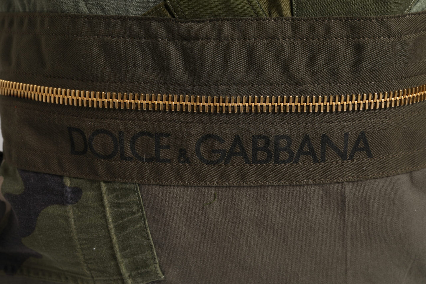 Portefeuille continental Dolce & Gabbana en cuir d'autruche vert exquis