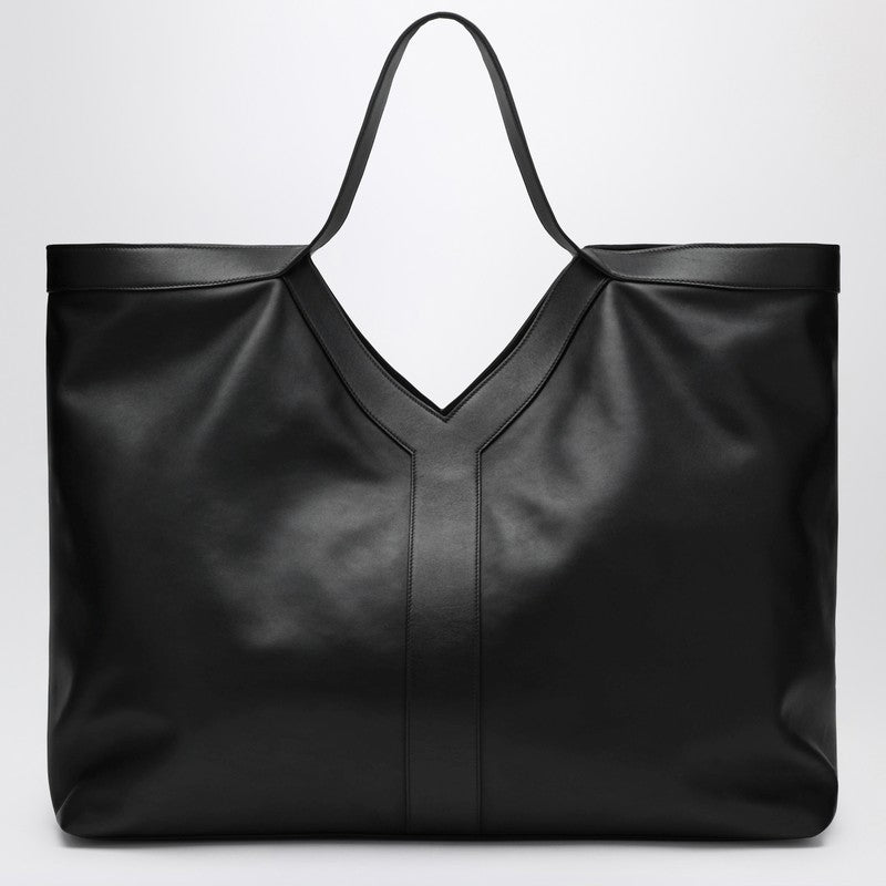 Saint Laurent Maxi Y Einkaufstasche aus schwarzem genarbtem Leder