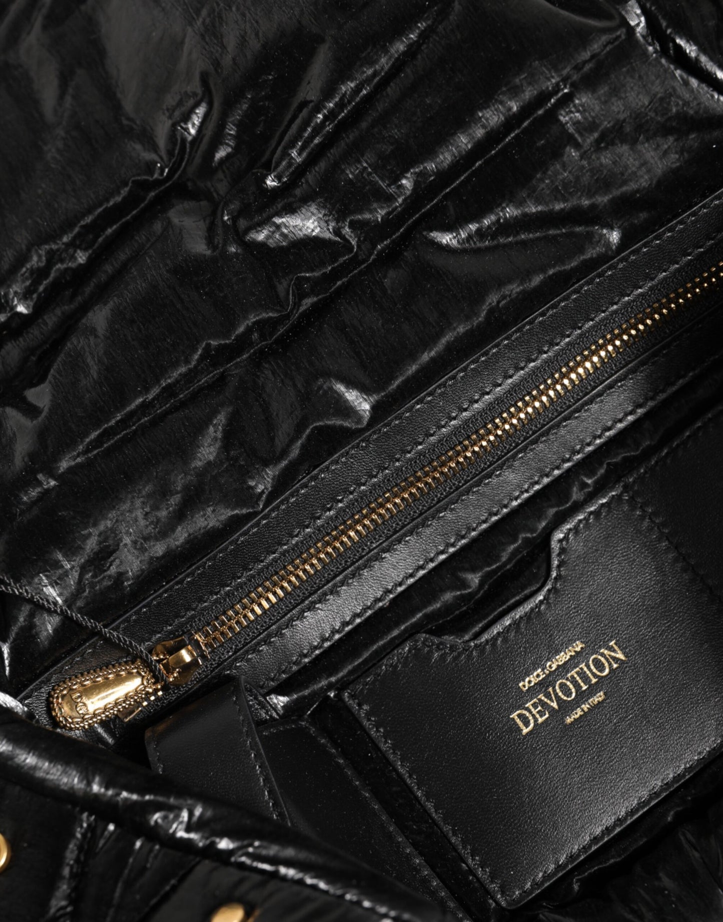Dolce & Gabbana – Devotion – Umhängetasche aus gestepptem Nylon mit Kettenriemen, Schwarz