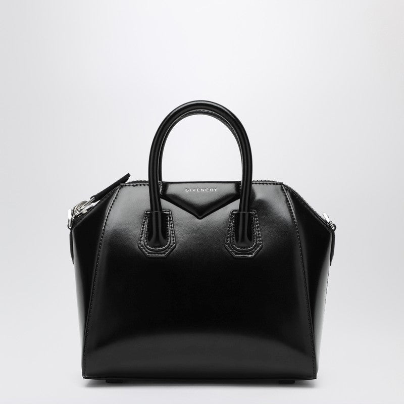 Mini sac en cuir noir Antigona de Givenchy