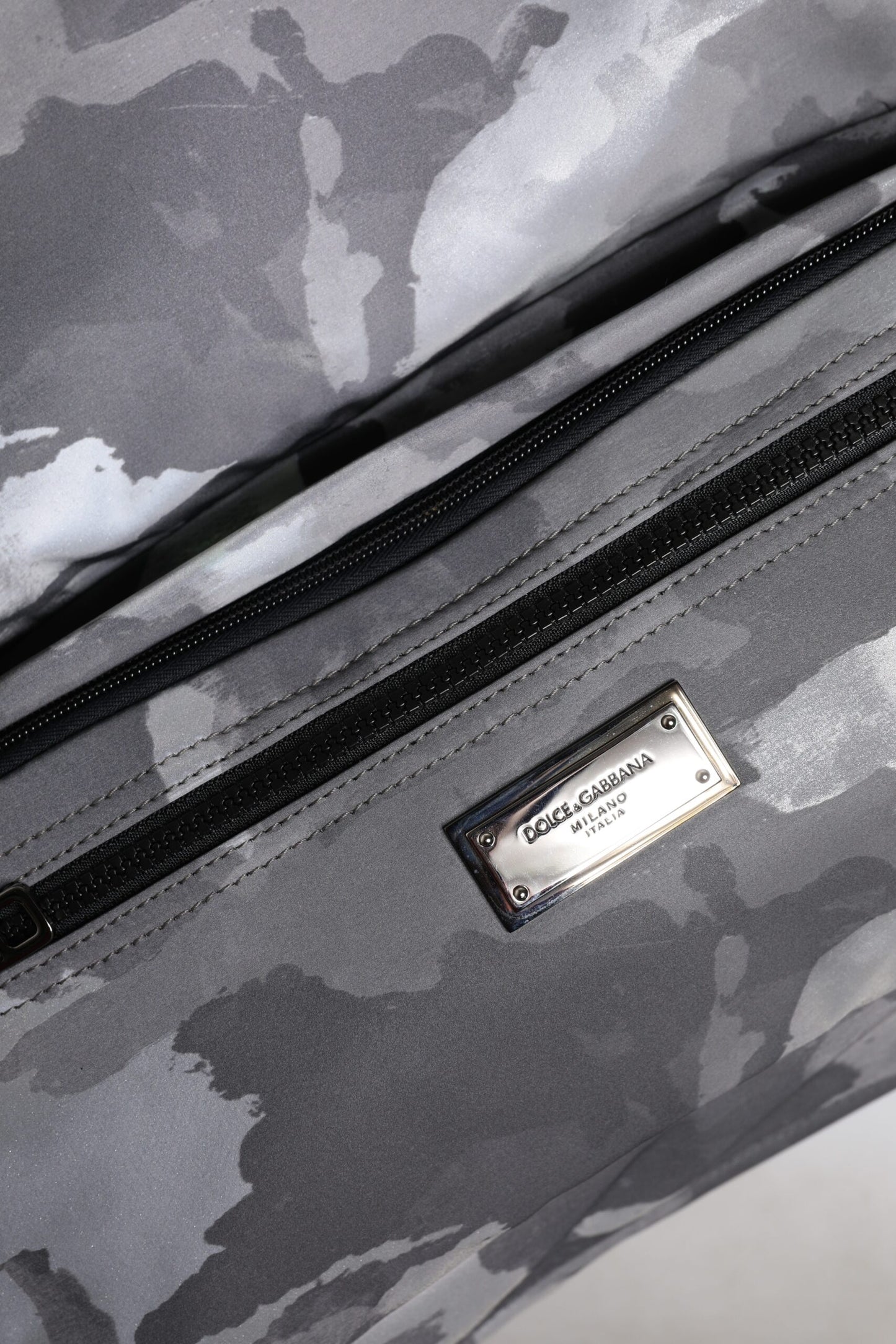 Sac fourre-tout en coton camouflage gris Dolce &amp; Gabbana à compartiments multiples