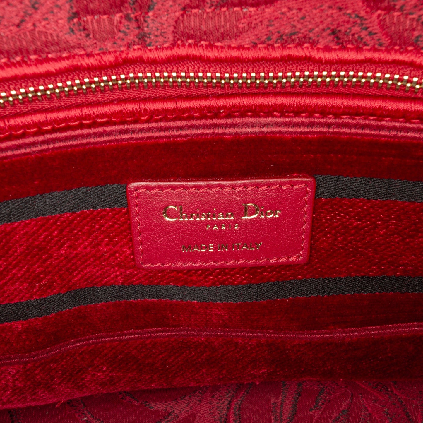 Gebraucht: Dior Lady D-Lite – Medium bestickter Samt „Rosen“ (2021)