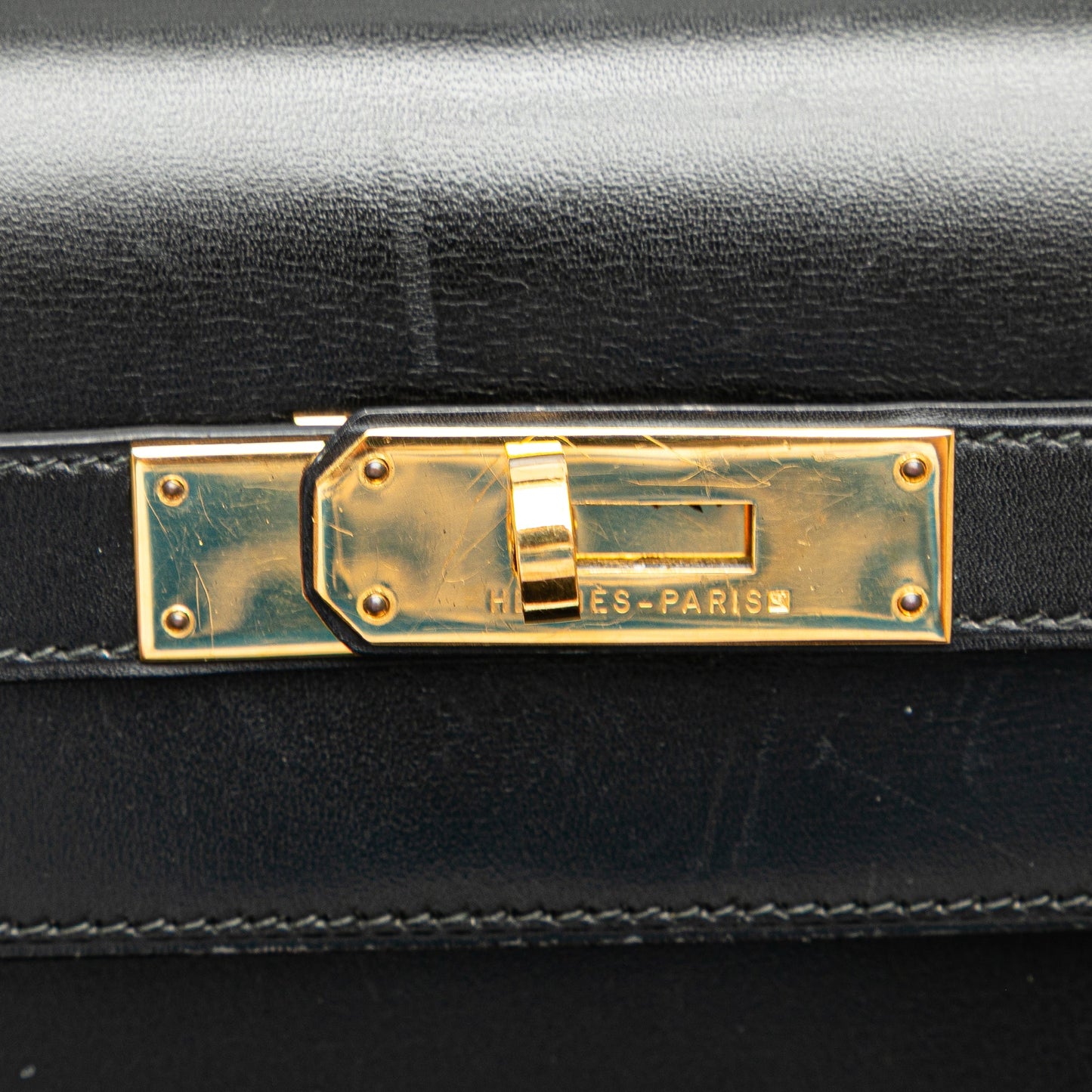 Preloved: Hermès Kelly 32 Box Calf Sellier – Noir / Gold Hardware (1991)