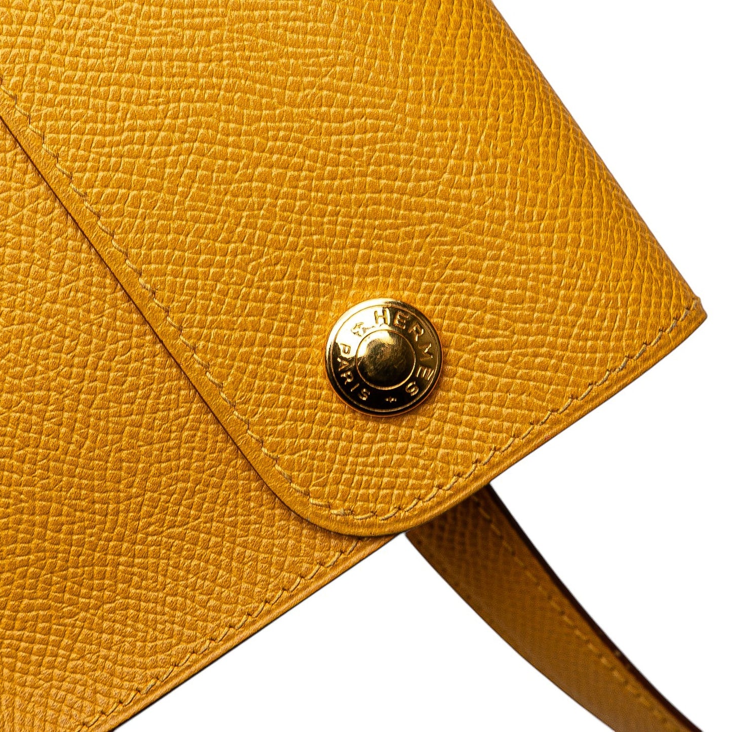 Geliebt: Hermès Courchevel Pochette Gürteltasche